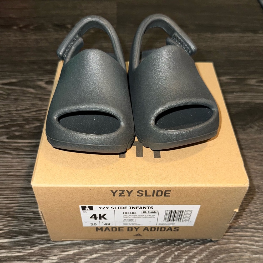 Adidas Kids YZY Slide Sandals - Dark Gray *BRAND NEW*
